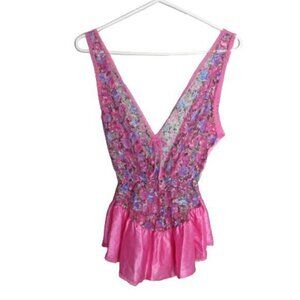 Glencraft Lingerie Pink Lace Deep Front and Back V Neck camisole‎